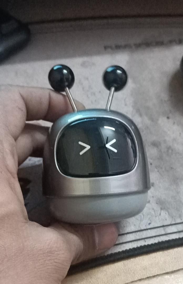 �Robot Car Air Freshener Assorted Color (Pack of 1)